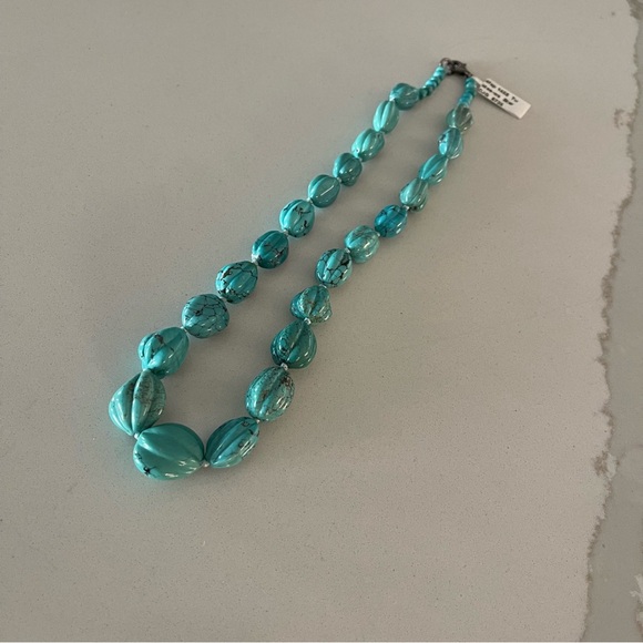 One of a kind Natural Turquoise Faceted
melon shaped bead Necklace 17” - Picture 4 of 7